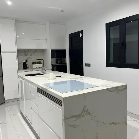 Agradable Bungalow Con Piscina 別荘
